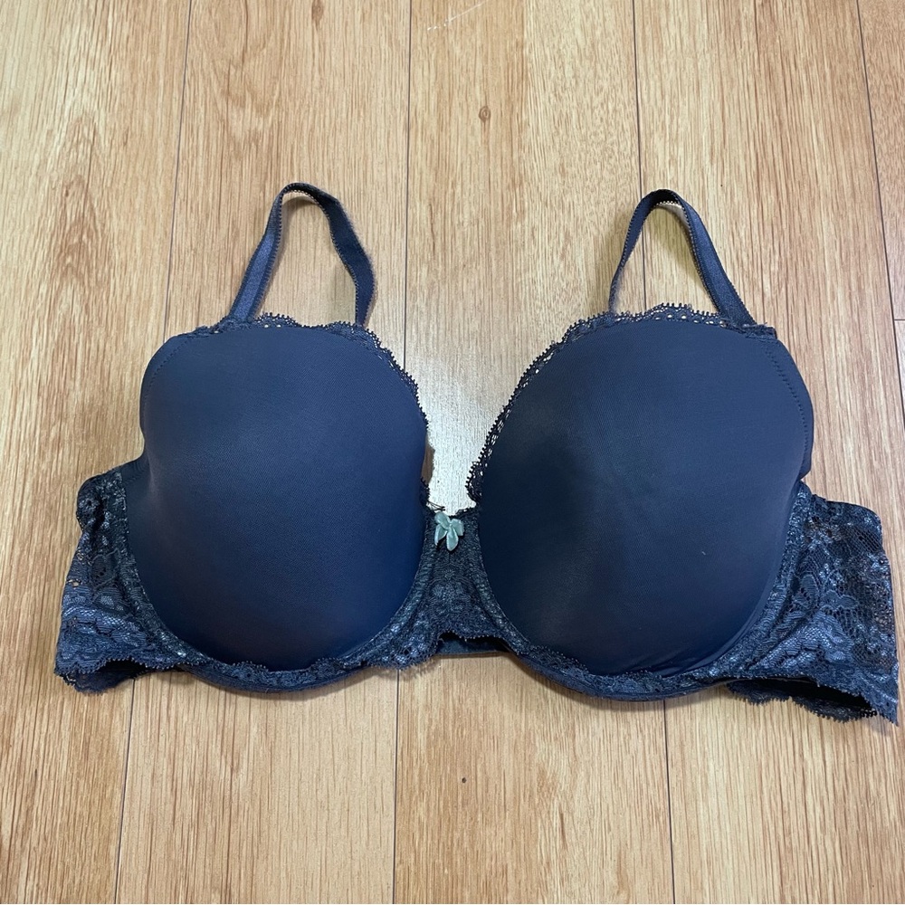 Victoria's Secret Angels Lined Demi Bra Women's 40C Gray Laced Straps Underwire